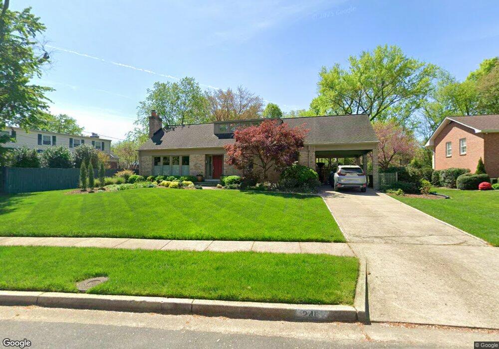 2411 Stirrup Ln, Alexandria, VA 22308 - photo 1