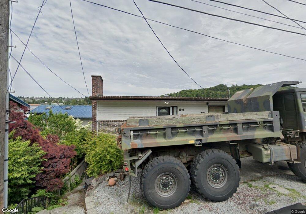 1919 E Day Island Blvd W, University Place, WA 98466 - photo 1