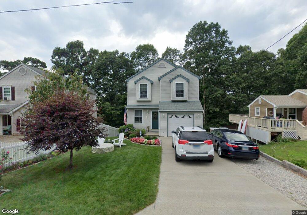 62 Bayview Rd, Niantic, CT 06357 - photo 1