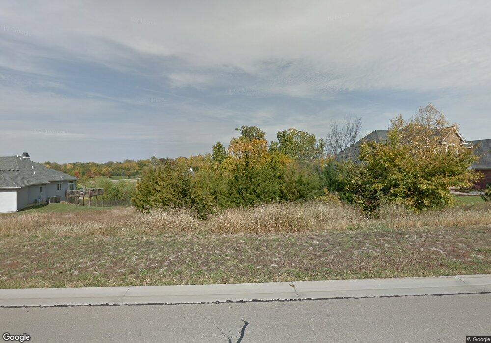 4212 SW Clarion Lakes Dr, Topeka, KS 66610 - photo 1