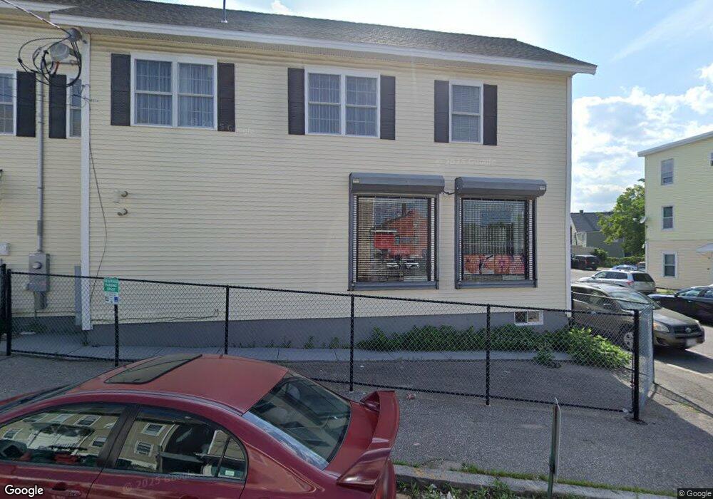 5 Smith St unit C5, Lowell, MA 01851 - photo 1