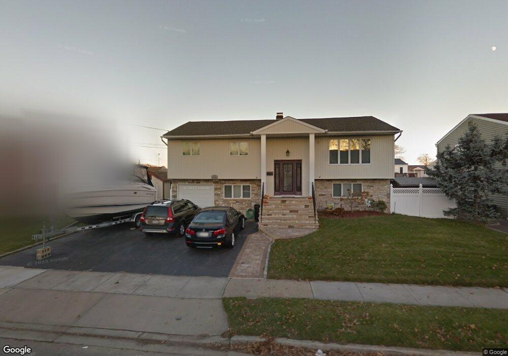 3789 Oceanside Rd E, Oceanside, NY 11572 - photo 1