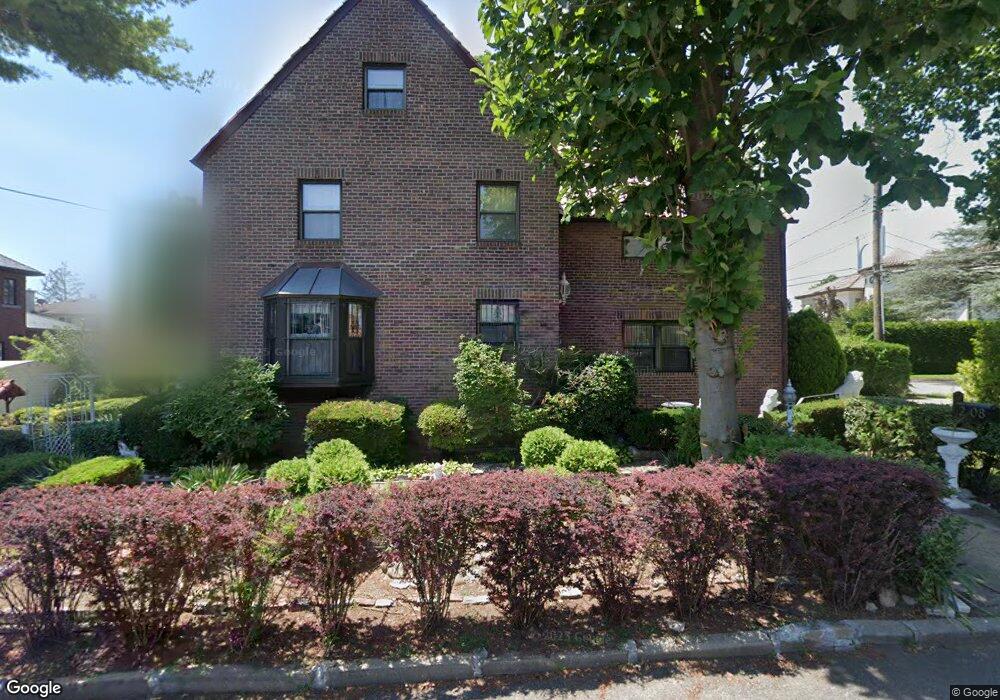 208 148th St, Whitestone, NY 11357 - photo 1