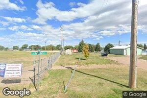 304 N Park St NW, Wagner, SD 57380