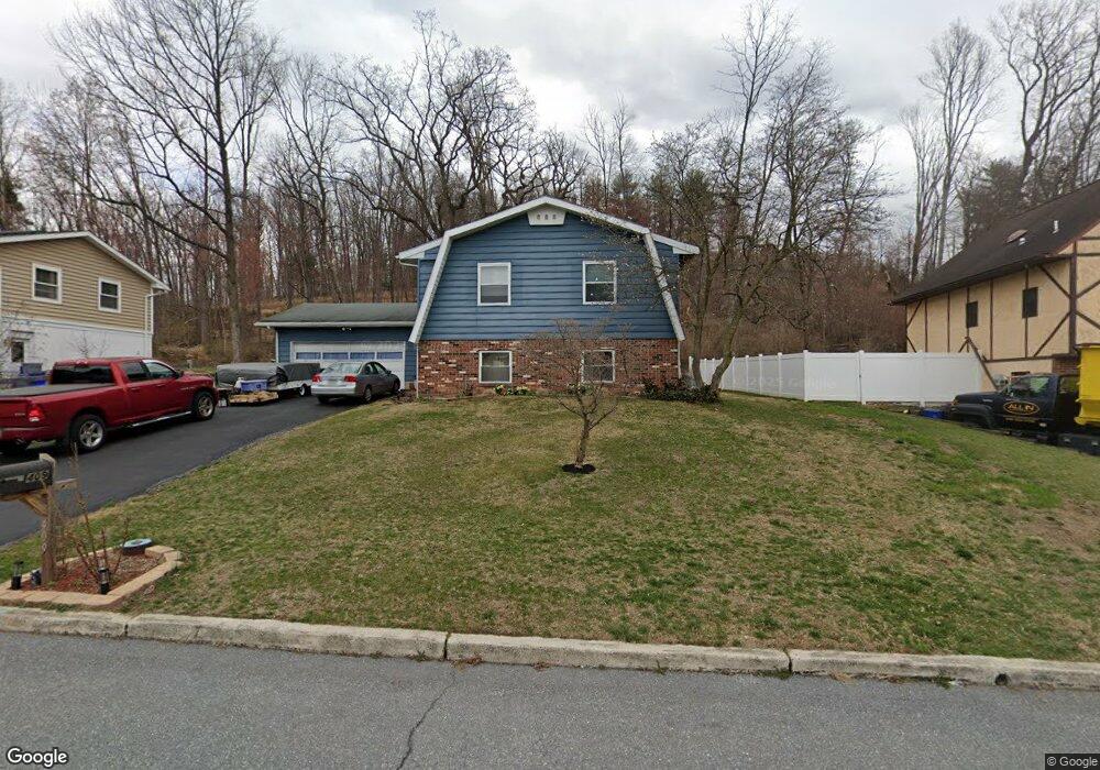 409 Calyn Dr, Reading, PA 19607 - photo 1