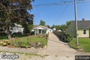 122 6th St, Carbon Cliff, IL 61239