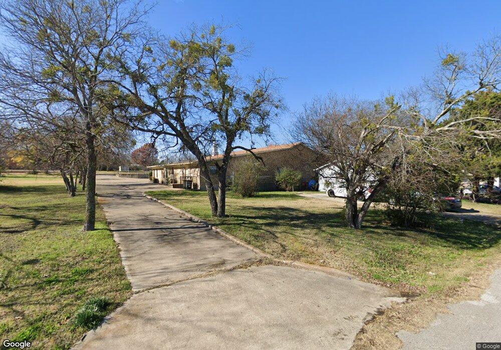 704 E Tyler St, Ennis, TX 75119 - photo 1