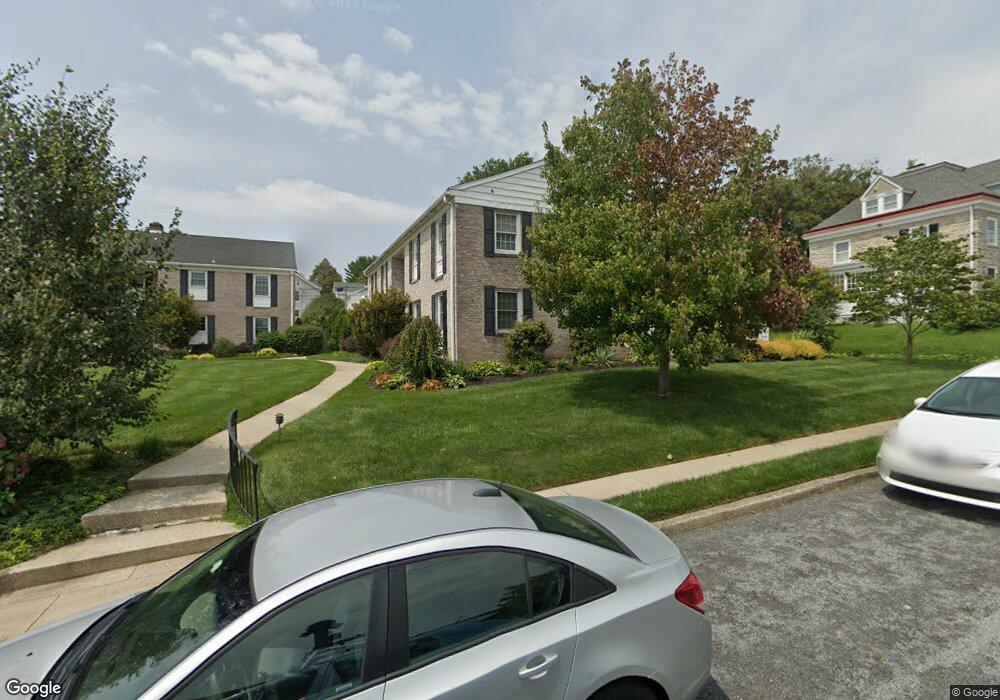 322 Marshall St, Kennett Square, PA 19348 - photo 1