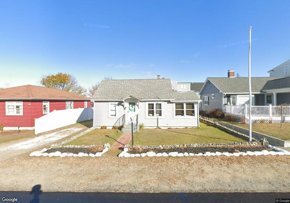 184 Tilton St, Seabrook, NH 03874 - photo 1