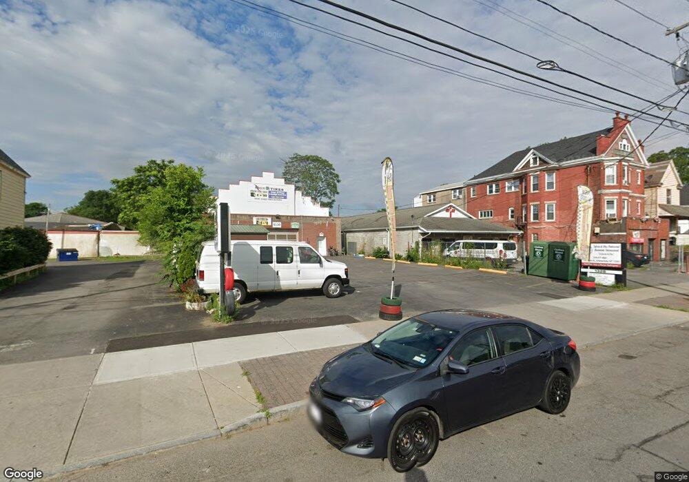 1328 State St, Schenectady, NY 12304 - photo 1