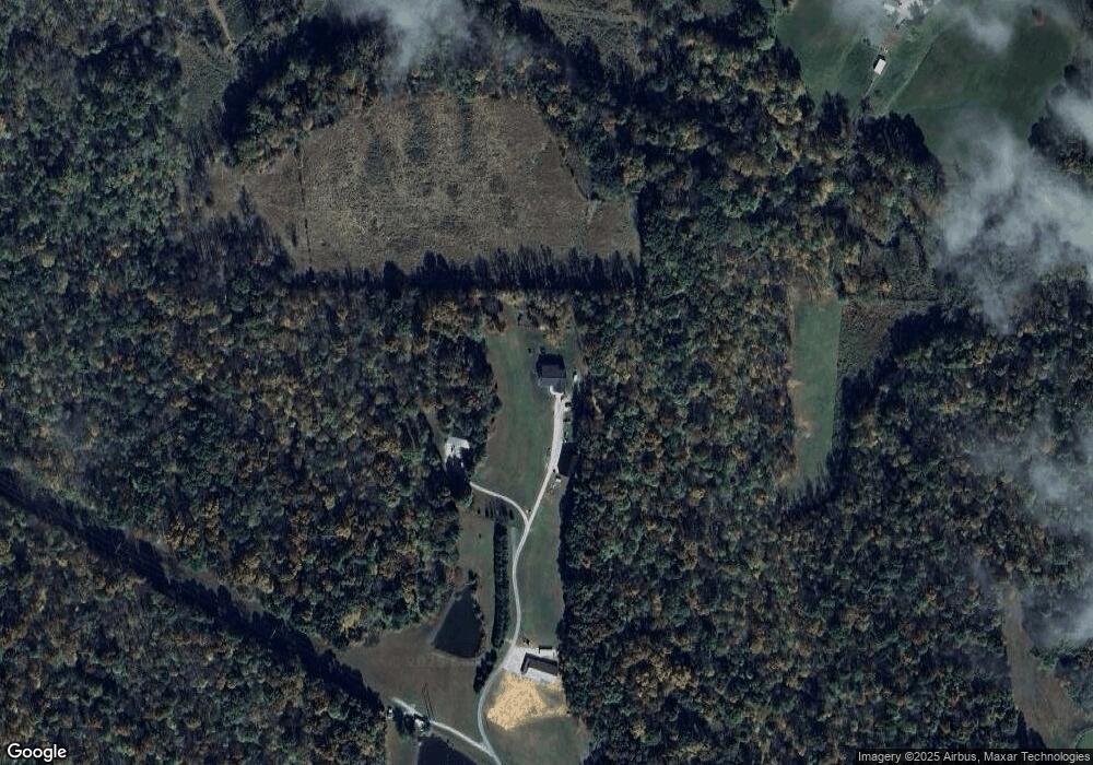 2101 S Poplar Ct, Bloomfield, IN 47424 - photo 1