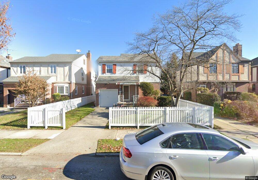 7331 192nd St, Fresh Meadows, NY 11366 - photo 1