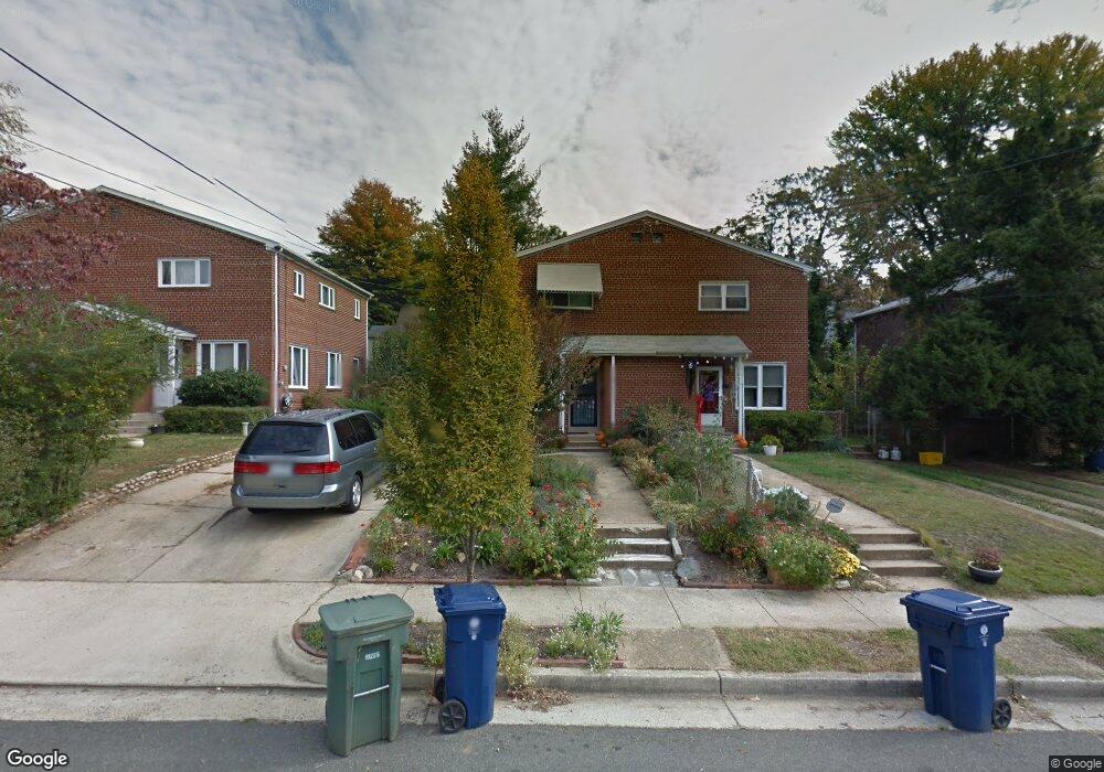 49 E Taylor Run Pkwy, Alexandria, VA 22314 - photo 1