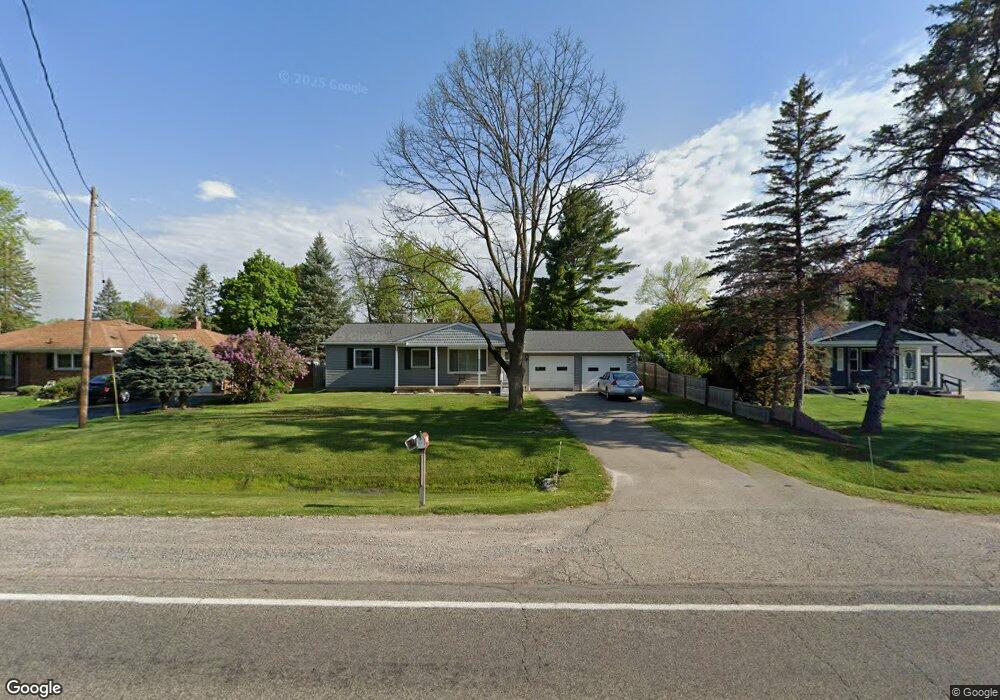 1328 W Maple Ave, Flint, MI 48507 - photo 1