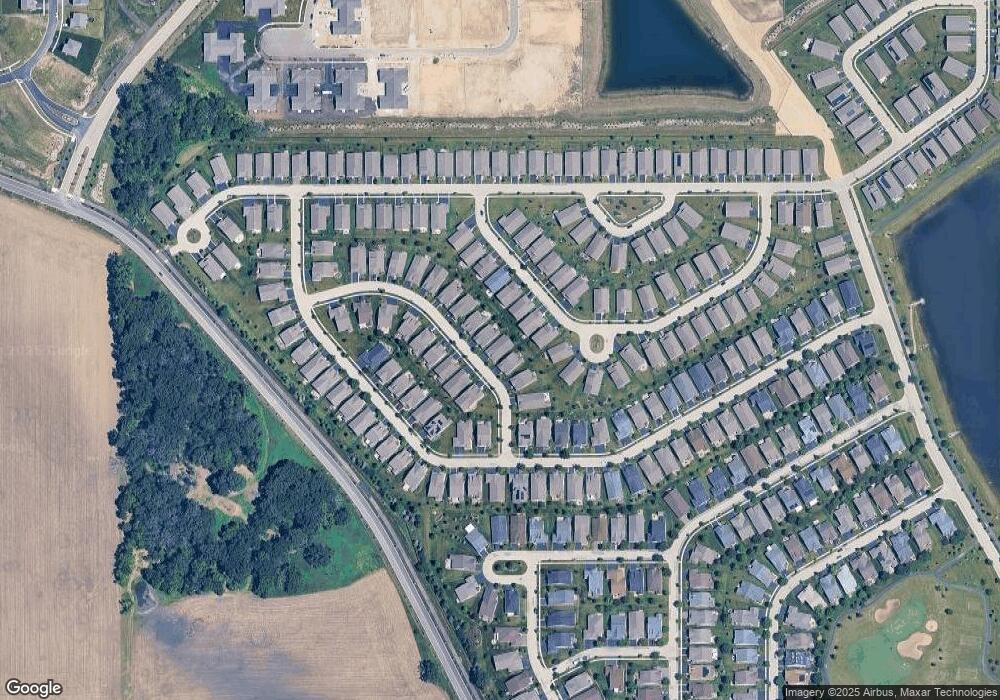 1058 Glendale Rd, Pingree Grove, IL 60140 - photo 1