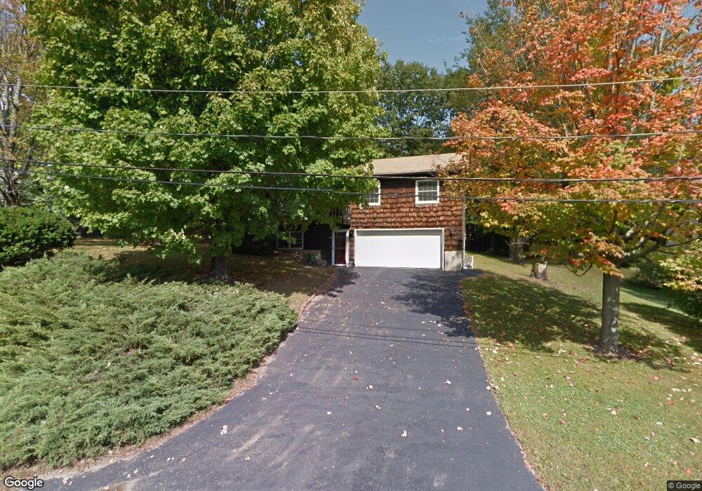 29 Onyx Ln, Portsmouth, NH 03801 - photo 1