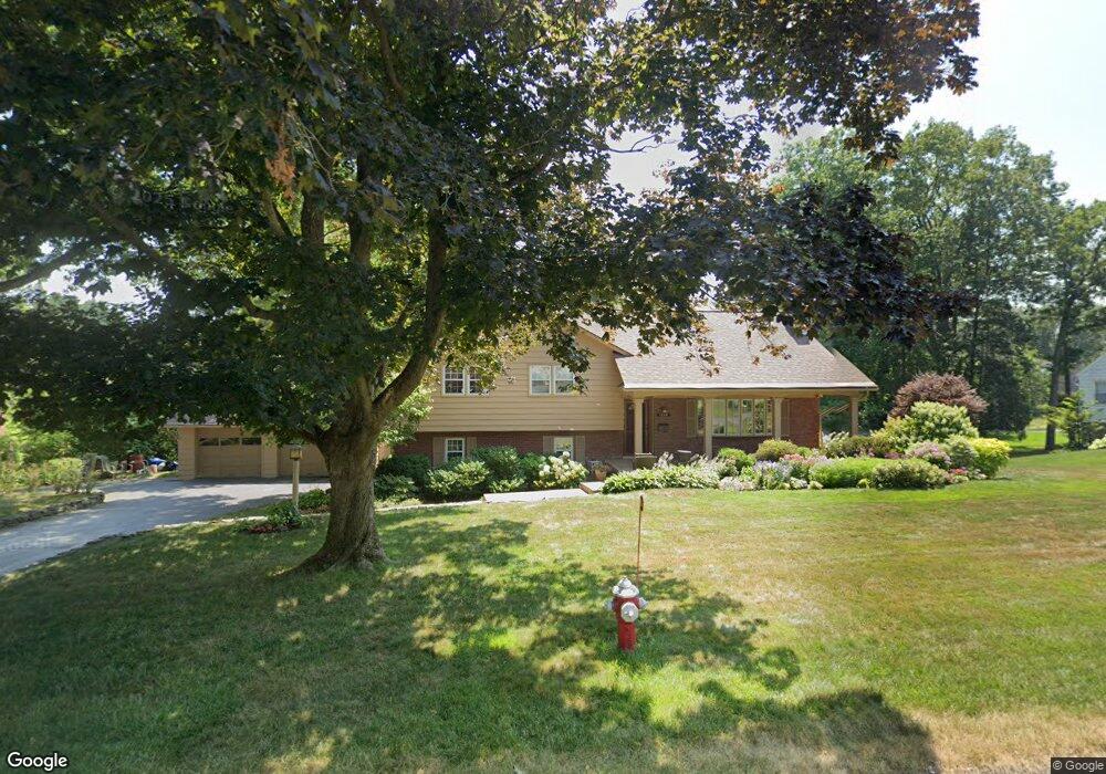 1254 Hawthorn Rd, Schenectady, NY 12309 - photo 1