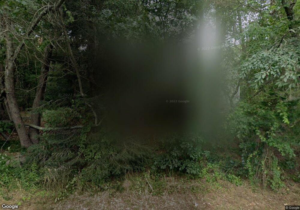 545 Chase Rd, North Dartmouth, MA 02747 - photo 1