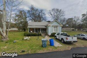 304 2nd St, New Augusta, MS 39462