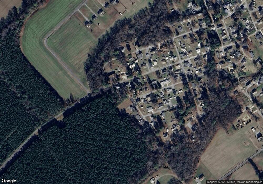 109 Waterview Dr, Dunnsville, VA 22454 - photo 1