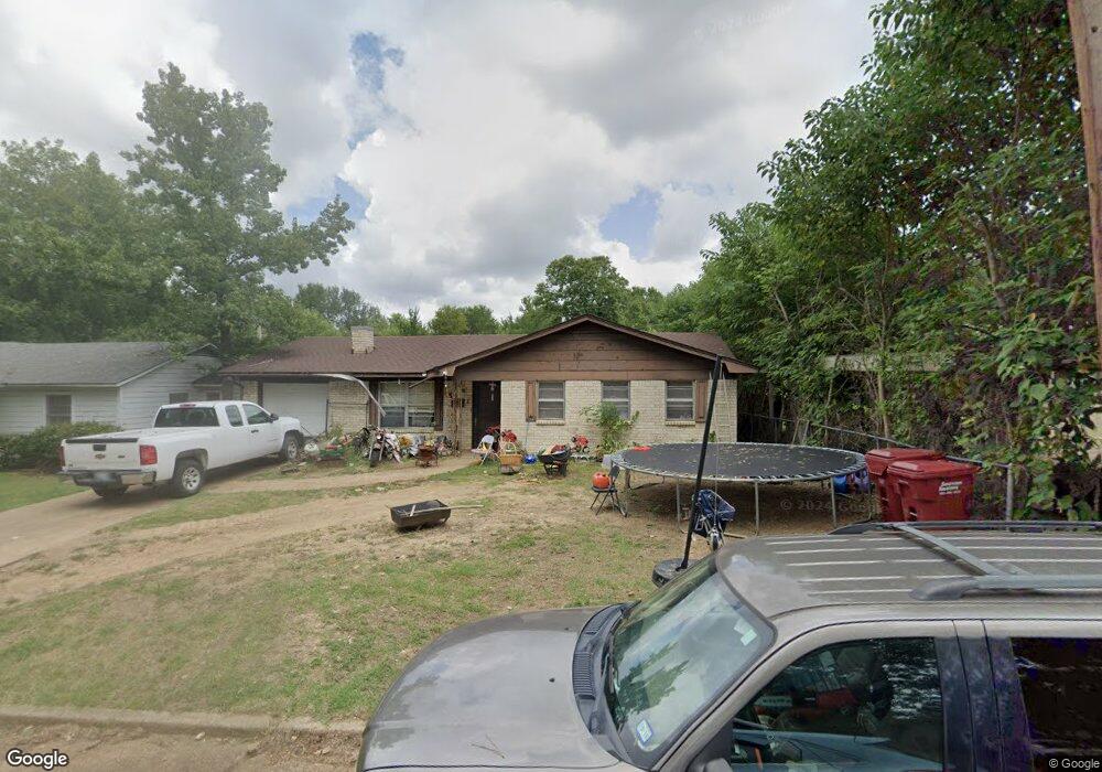 159 Crestview Dr, Hugo, OK 74743 - photo 1