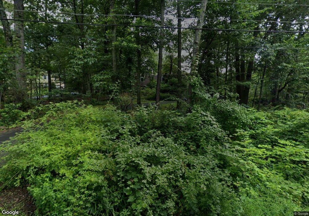 109 Round Lake Rd, Ridgefield, CT 06877 - photo 1