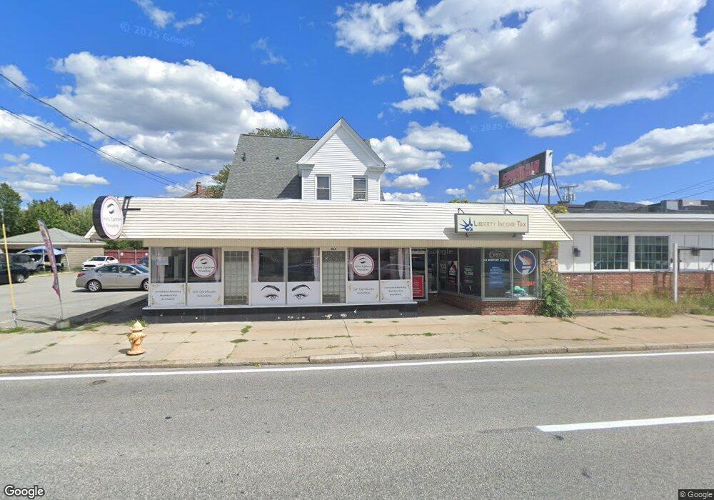 863 Newport Ave, Pawtucket, RI 02861 - photo 1