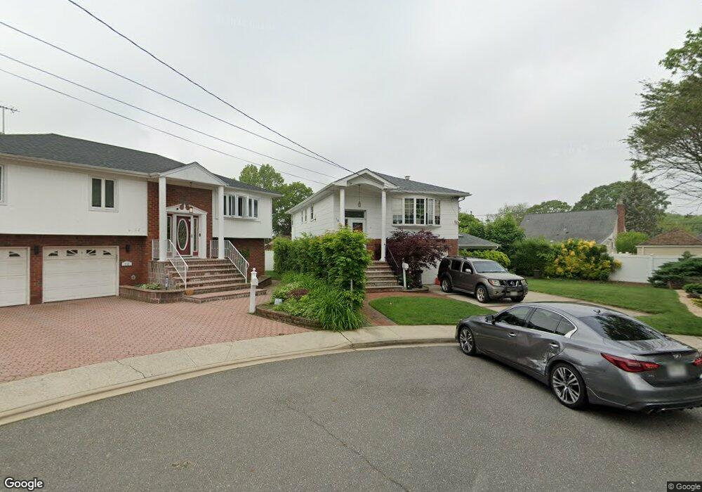 16 Frantone Ct, West Hempstead, NY 11552 - photo 1