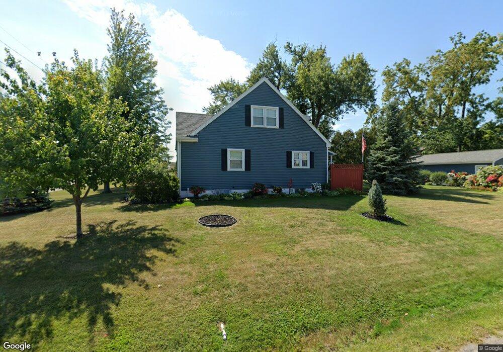 466 18th St NW, Cedar Rapids, IA 52405 - photo 1