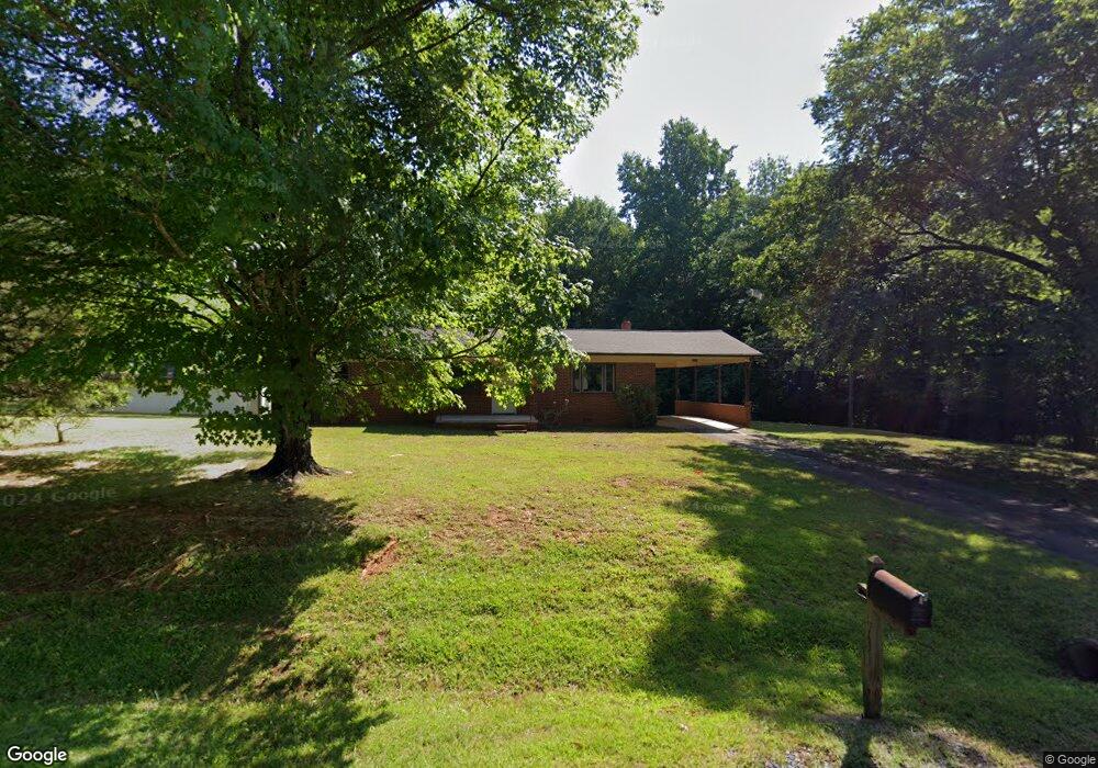 4731 Roundleaf Rd, Ramseur, NC 27316 - photo 1