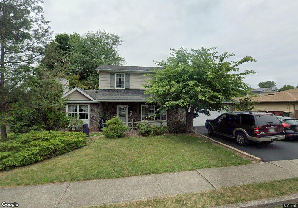 4505 Troxell Dr, Whitehall, PA 18052 - photo 1