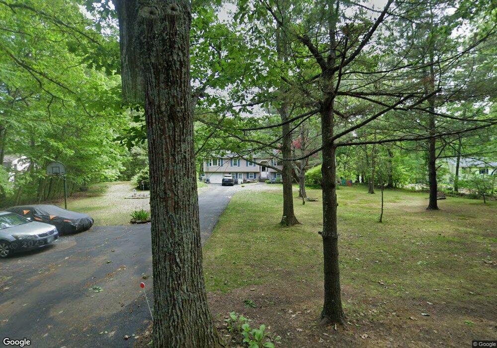 111 Walnut Hill Rd, Derry, NH 03038 - photo 1