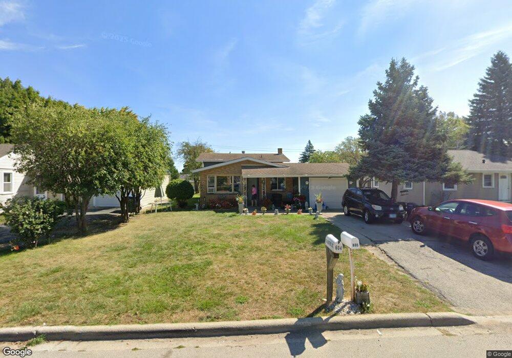 605 N Frolic Ave, Waukegan, IL 60085 - photo 1
