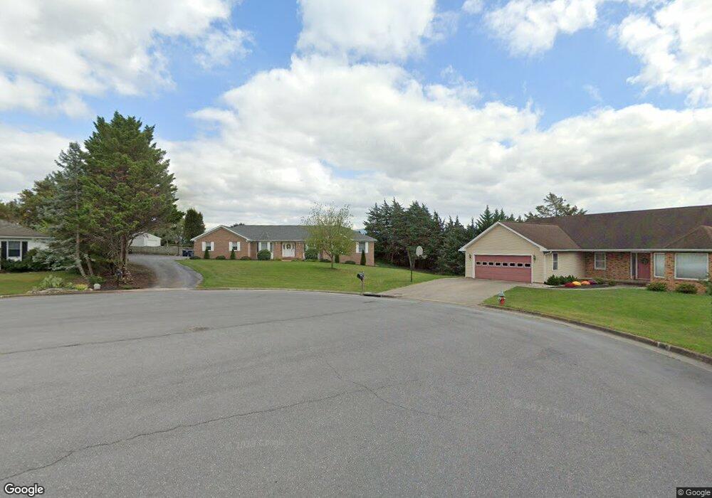 821 Pheasant Ct, Harrisonburg, VA 22802 - photo 1