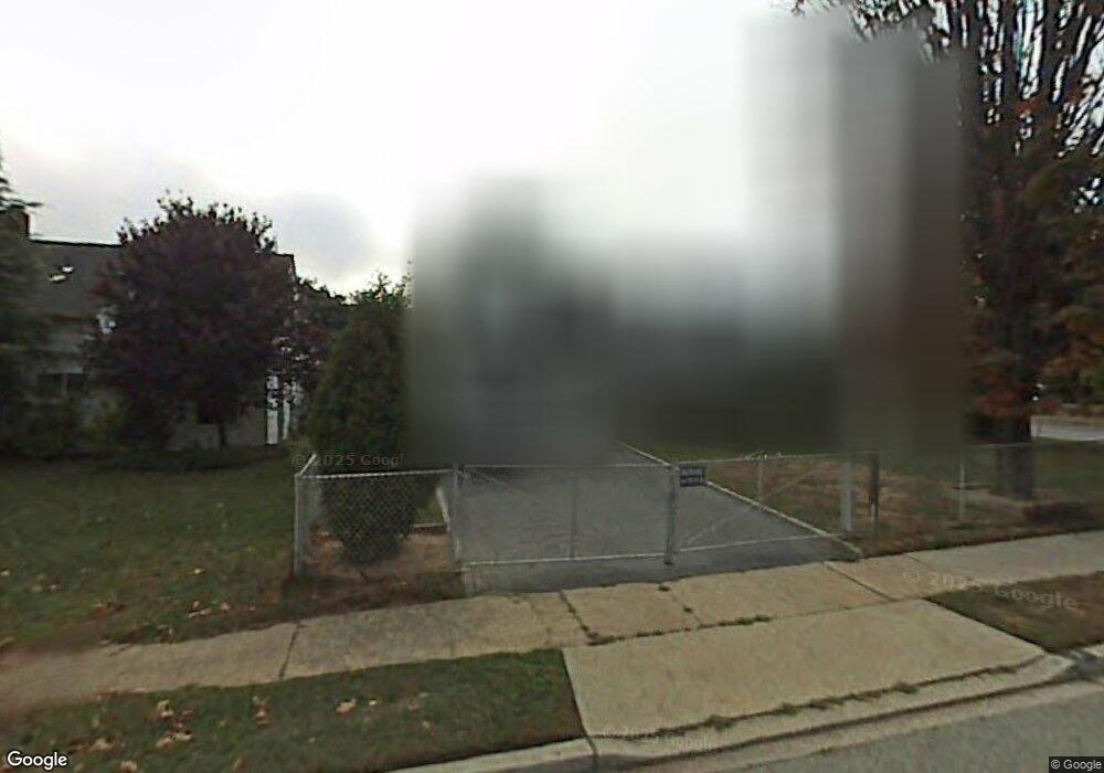 2 Return Ln, Levittown, NY 11756 - photo 1