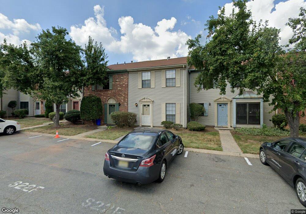 230 Hampshire Ct unit 22F, Piscataway, NJ 08854 - photo 1