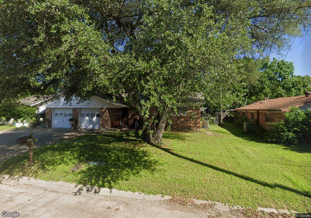 404 Myers Ave, Cleburne, TX 76033 - photo 1
