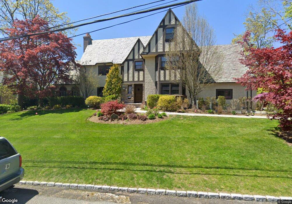 388 Crestwood Ave, Tuckahoe, NY 10707 - photo 1