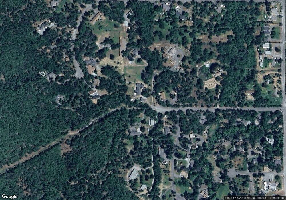 952 Lenella Ln, Grants Pass, OR 97526 - photo 1