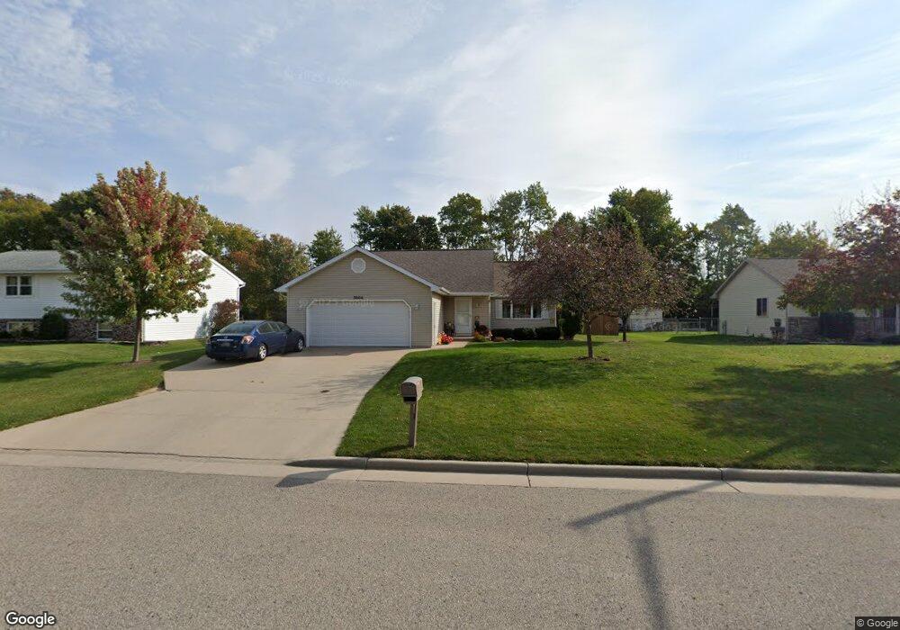 3504 N Whitney Dr, Appleton, WI 54914 - photo 1