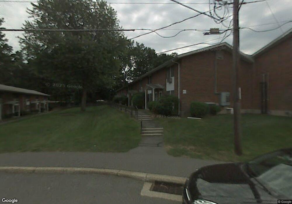 101 Manor Ct unit 101, Springfield, MA 01118 - photo 1