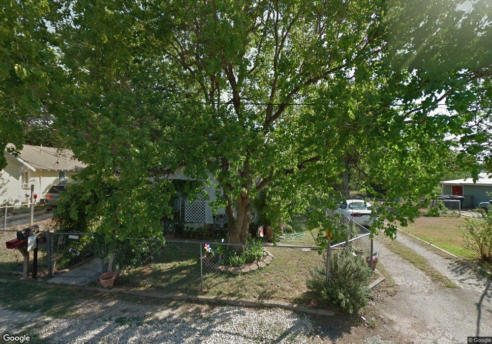 117 S Bishop St, San Marcos, TX 78666 - photo 1