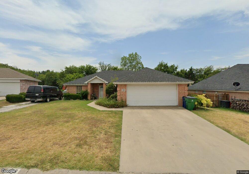 503 Valleyridge Ct, Decatur, TX 76234 - photo 1