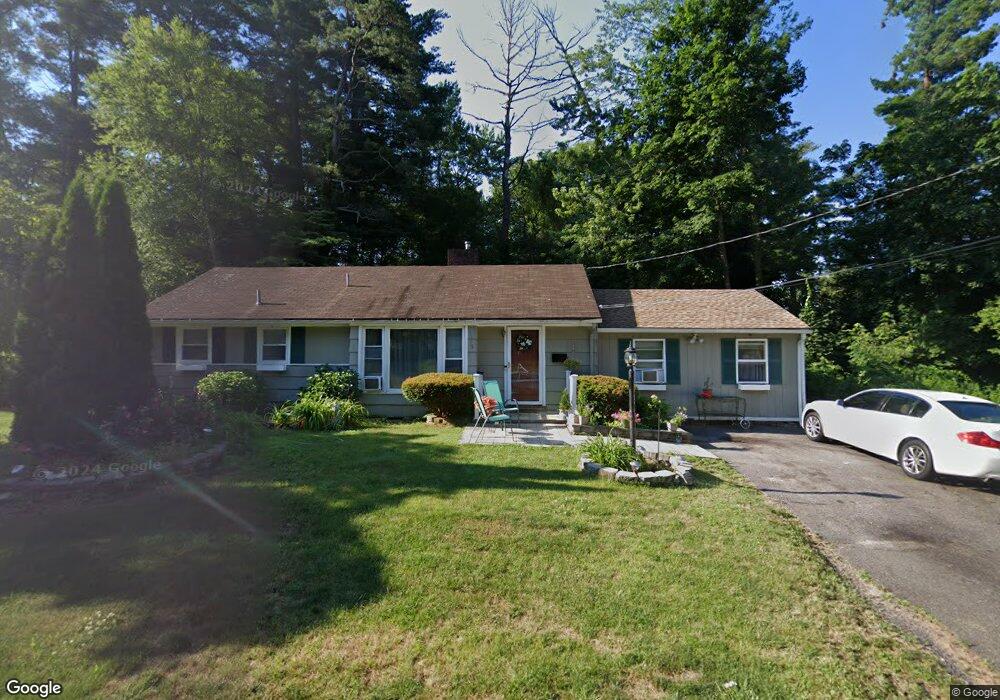15 Daniel Blvd, Bloomfield, CT 06002 - photo 1