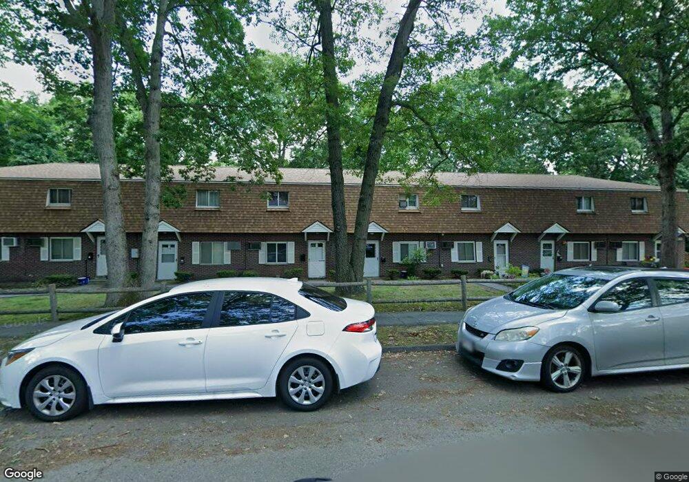 132 Thissell Ave unit 121, Dracut, MA 01826 - photo 1