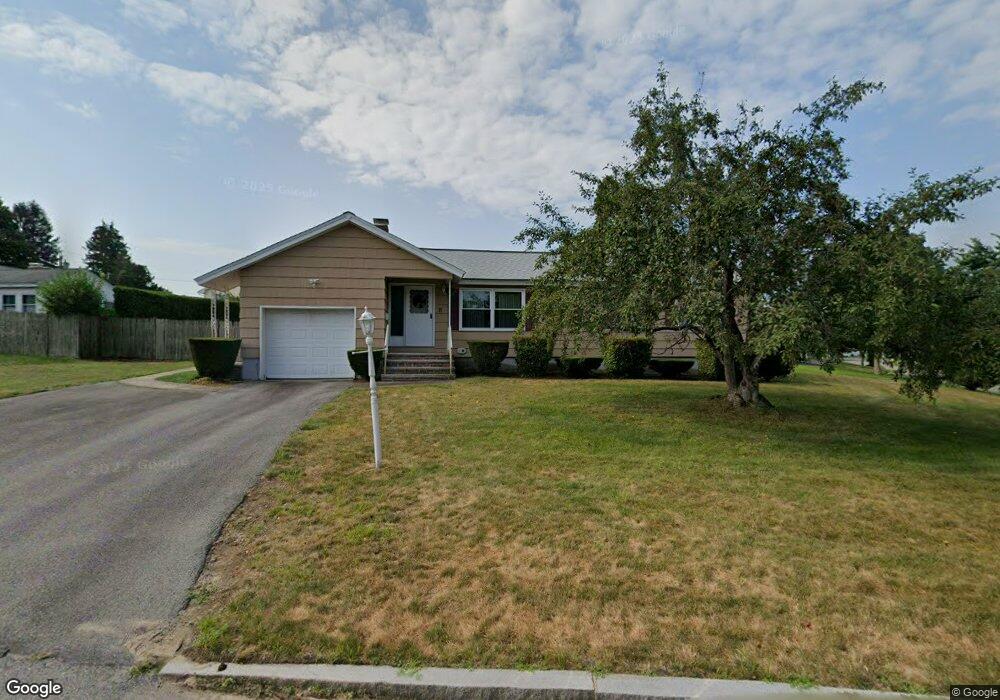 71 Cliffside Rd, Lowell, MA 01852 - photo 1