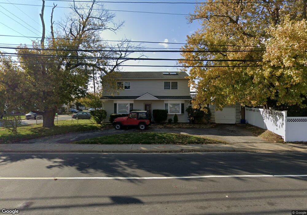 3320 Oceanside Rd, Oceanside, NY 11572 - photo 1