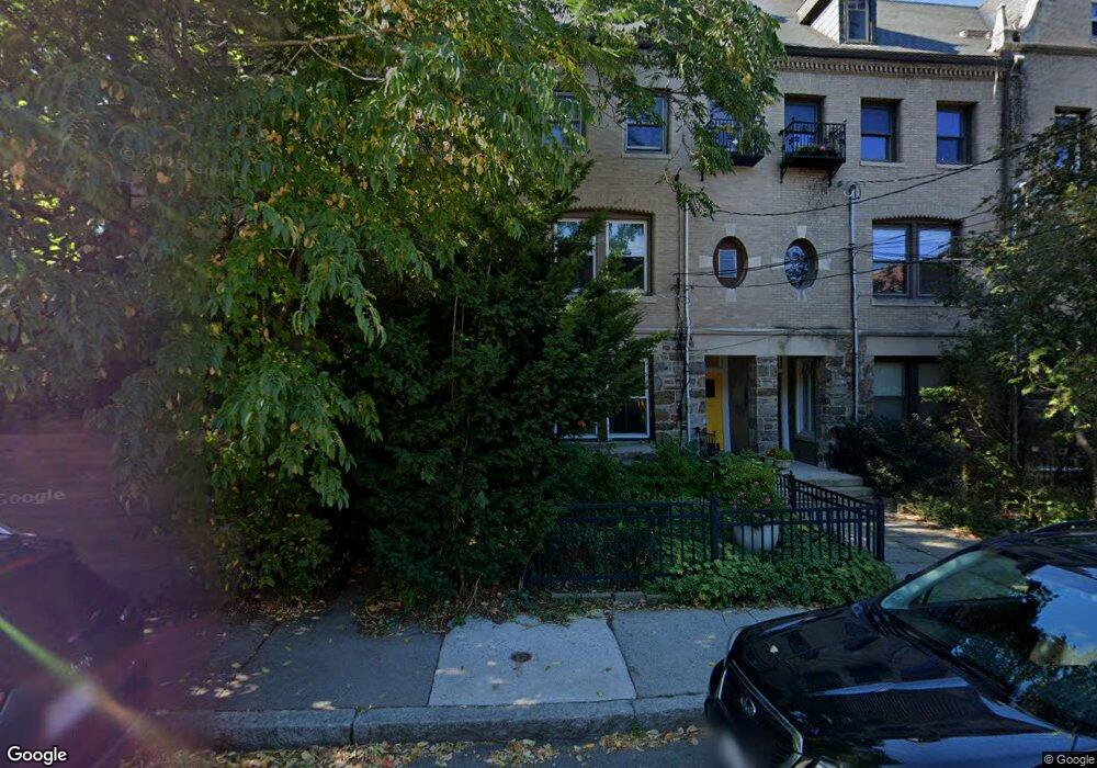 334 Tappan St unit 3, Brookline, MA 02445 - photo 1