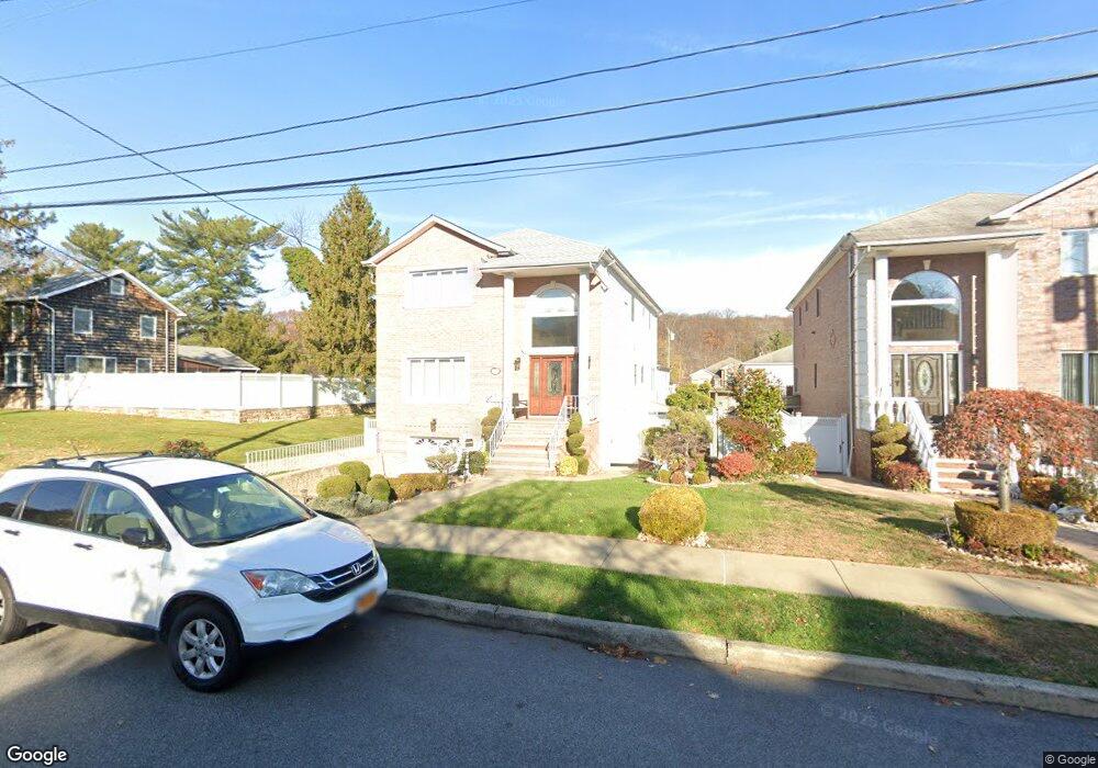 237 Center St, Staten Island, NY 10306 - photo 1