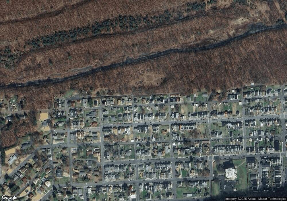 1529 W Independence St, Coal Township, PA 17866 - photo 1